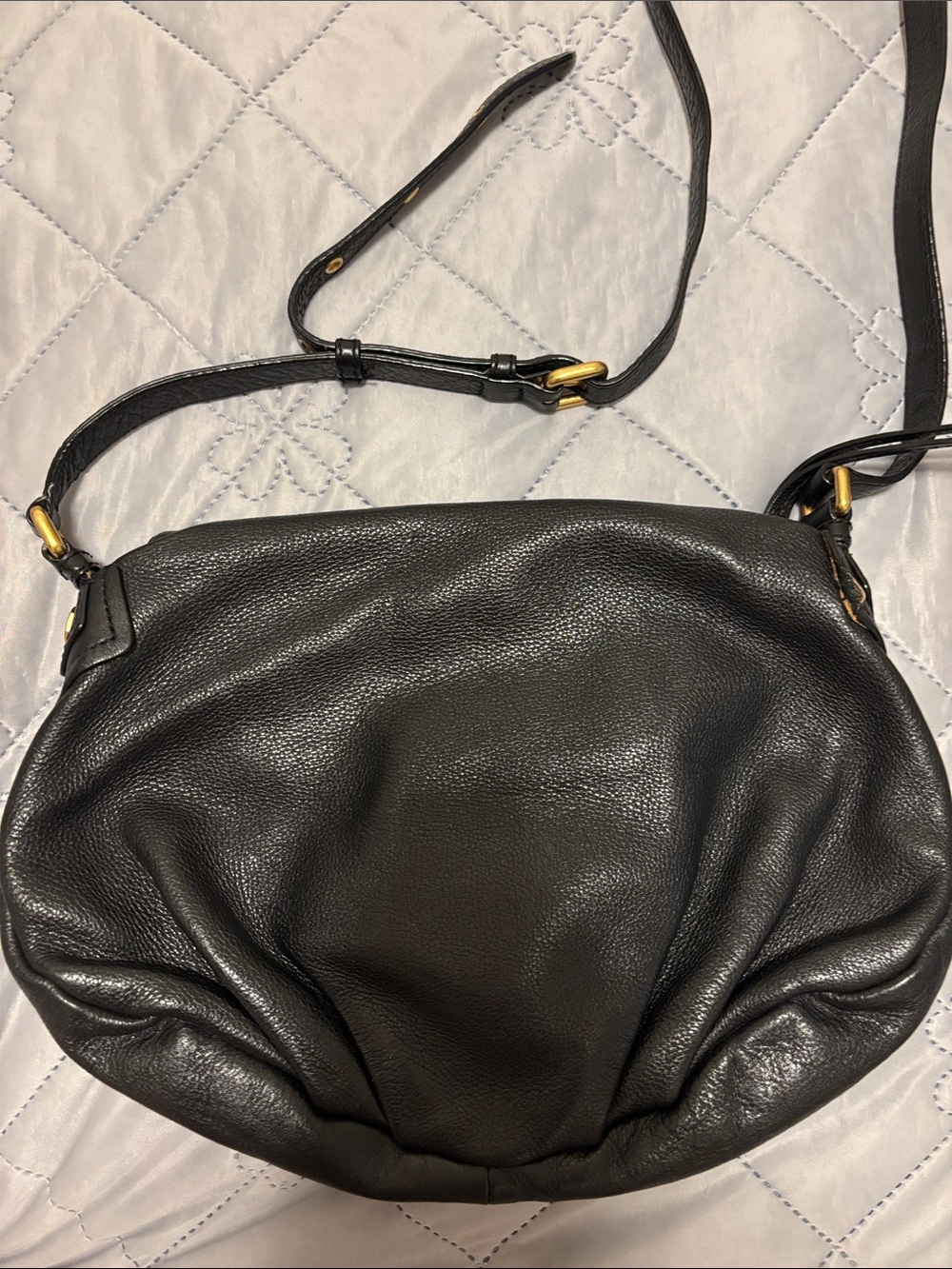 Marc Jacobs Black Leather Shoulder Bag with Gold Plaque - Picture 3 of 11